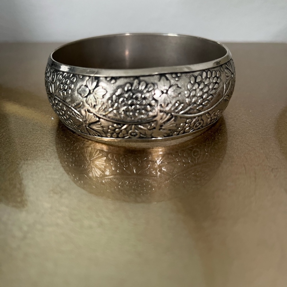 Floral Engraved Silver Bangle